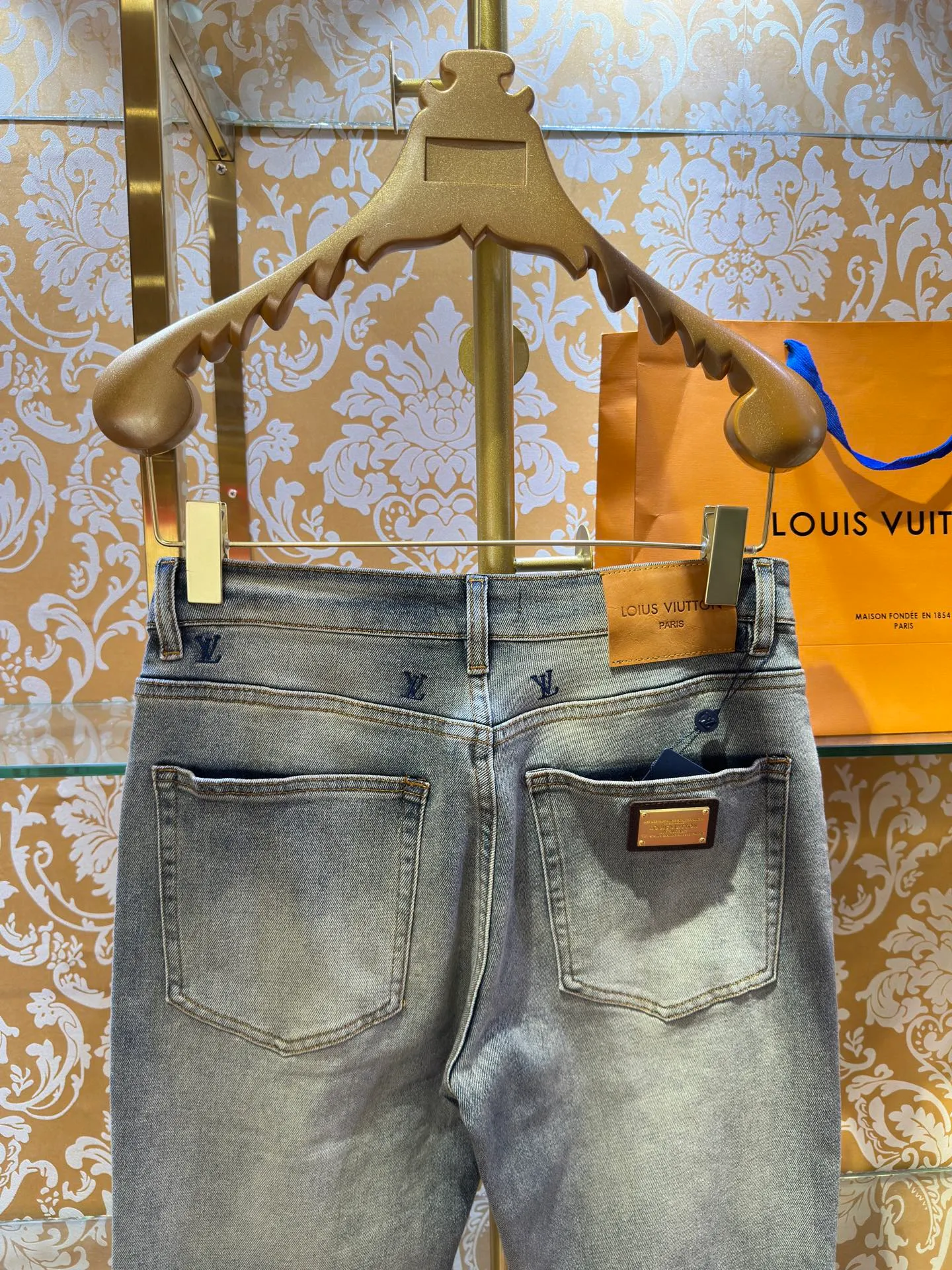 Lv 2026New Arrival Blue 🪡 :Blue Sizes:30-38